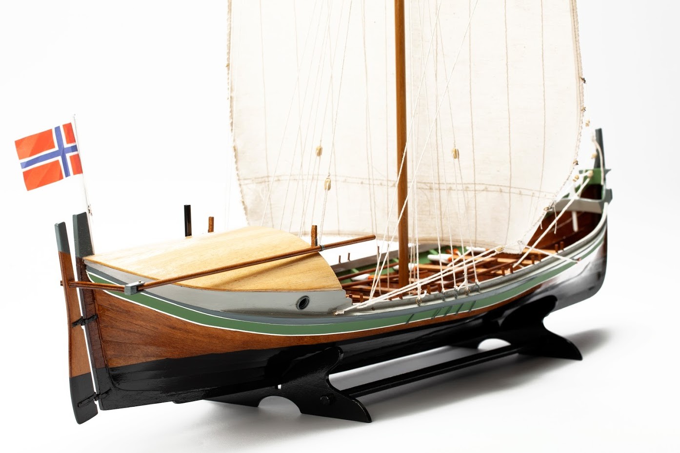 Nordlandsbåder Vikingship (Billing Boats 1:20)