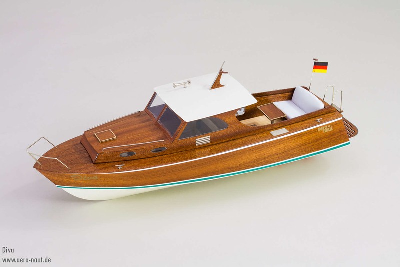 Diva Cabin Boat (Aero-naut