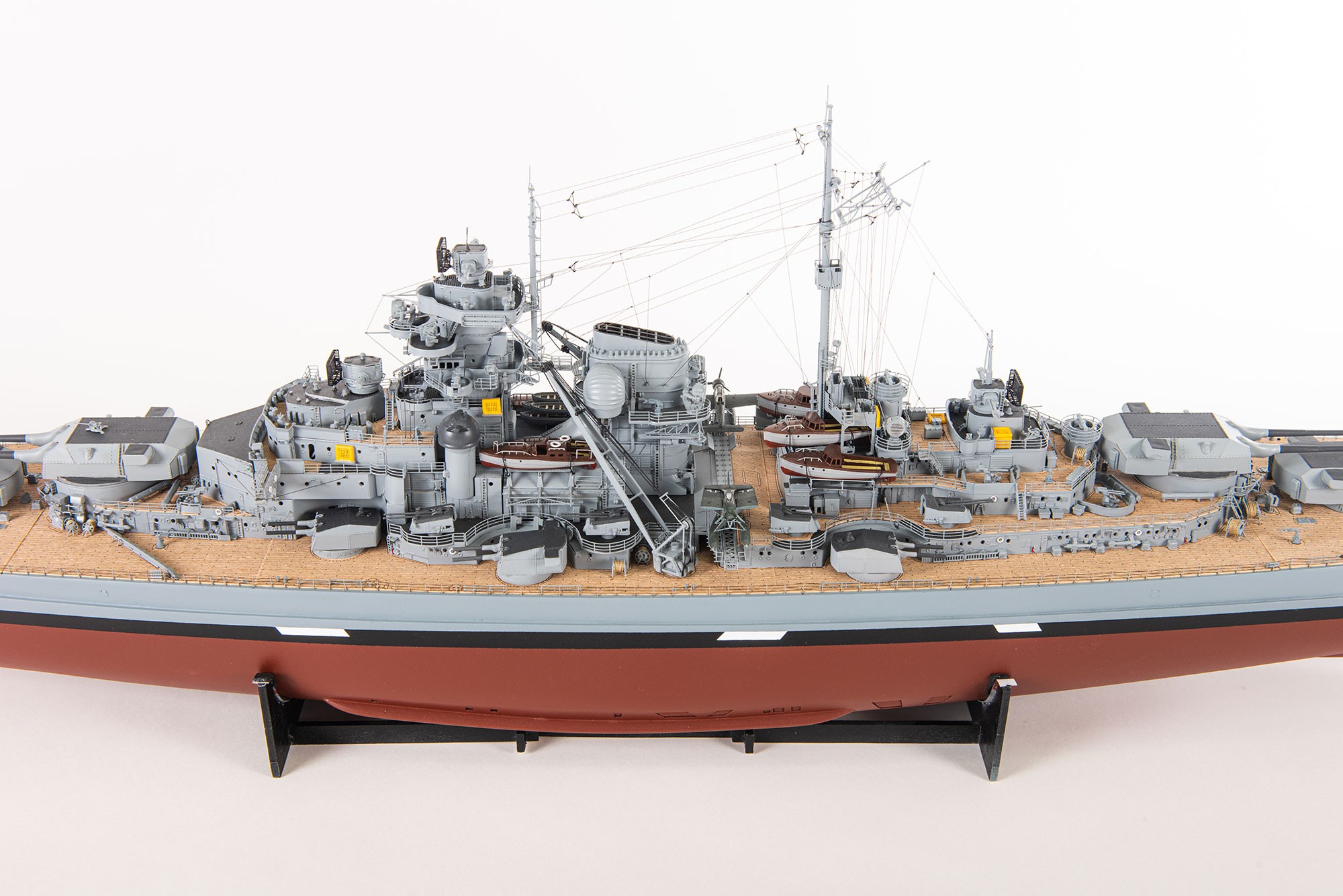 Battleship Bismarck, Kriegsmarine 1941 (Amati, 1:200)